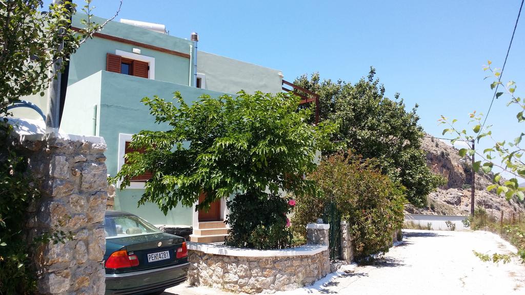 Elia Méronas Exterior foto
