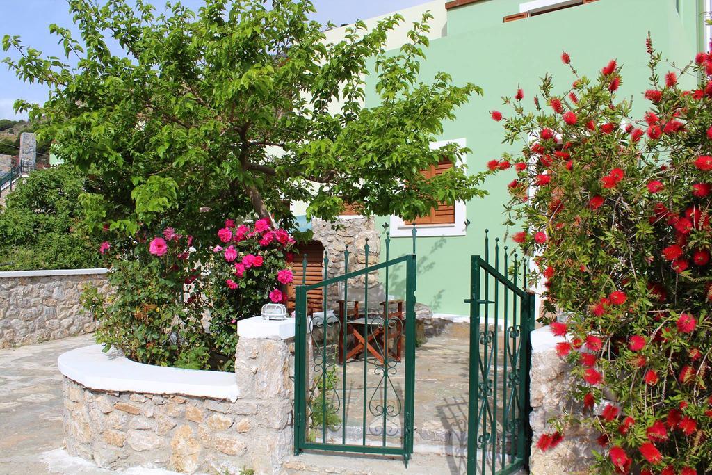 Elia Méronas Exterior foto