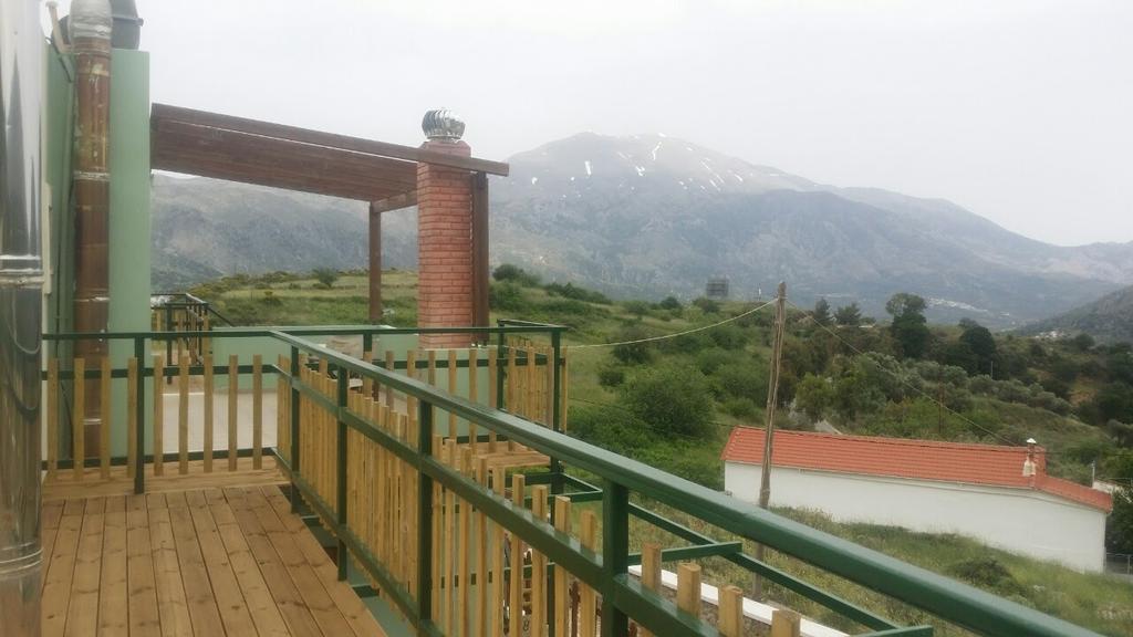 Elia Méronas Exterior foto